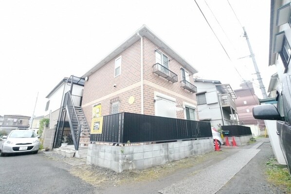 メゾンモデルノパドレの物件外観写真